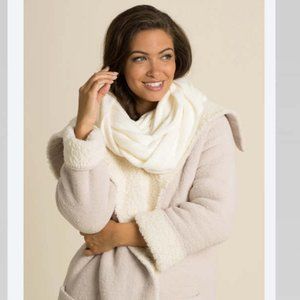 Barefoot Dreams CozyChic Lite Infinity Scarf Pearl OS One Size